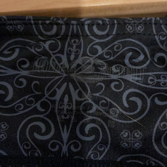 Inner Spirit Yoga PANTS in black/gray, size M. - Picture 6 of 6